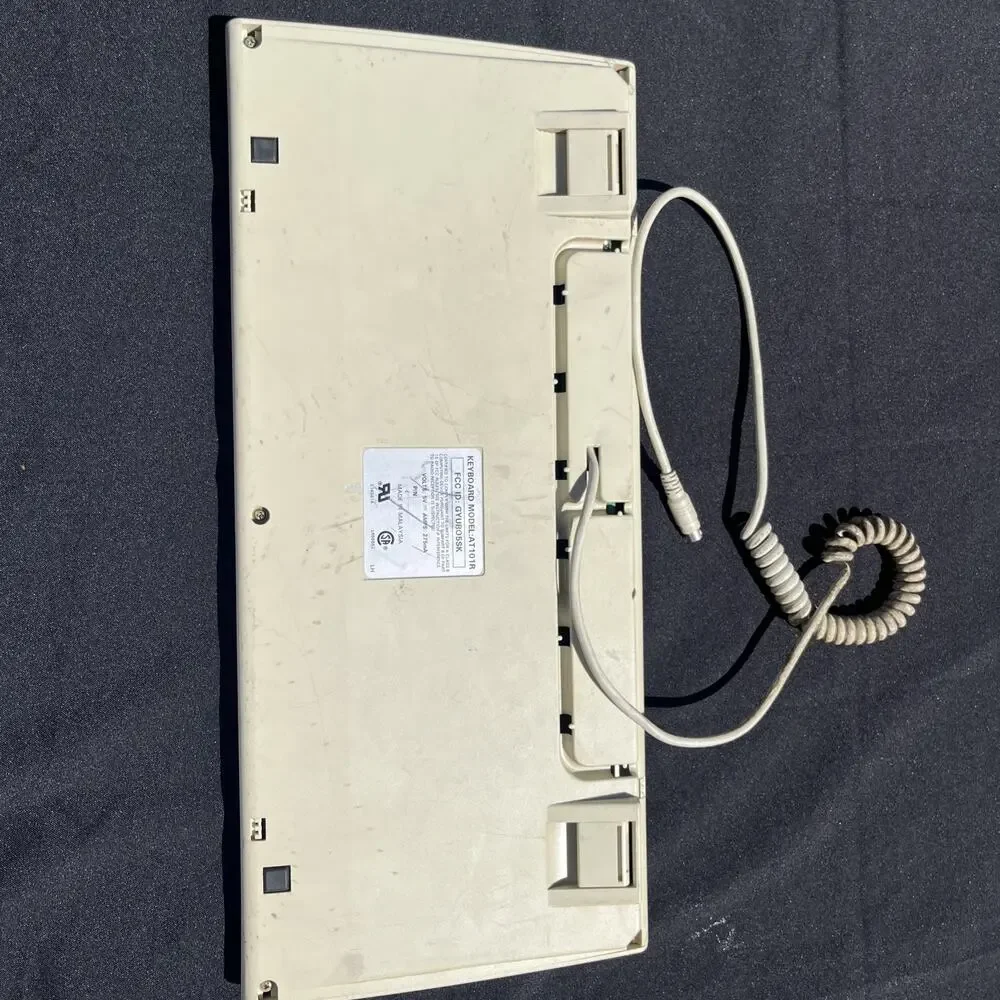 Vintage Dell AT101R Mechanical Keyboard AT/PS2 Beige Alps Switch Keyboard